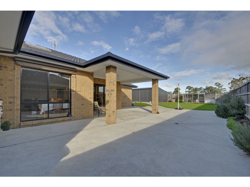 14 Copperhead Court, Newborough VIC 3825