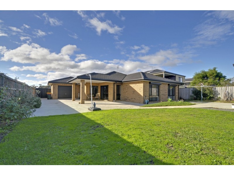 14 Copperhead Court, Newborough VIC 3825