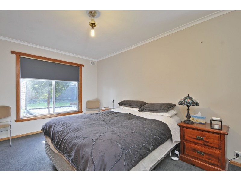 14 Smallburn Avenue, Newborough VIC 3825