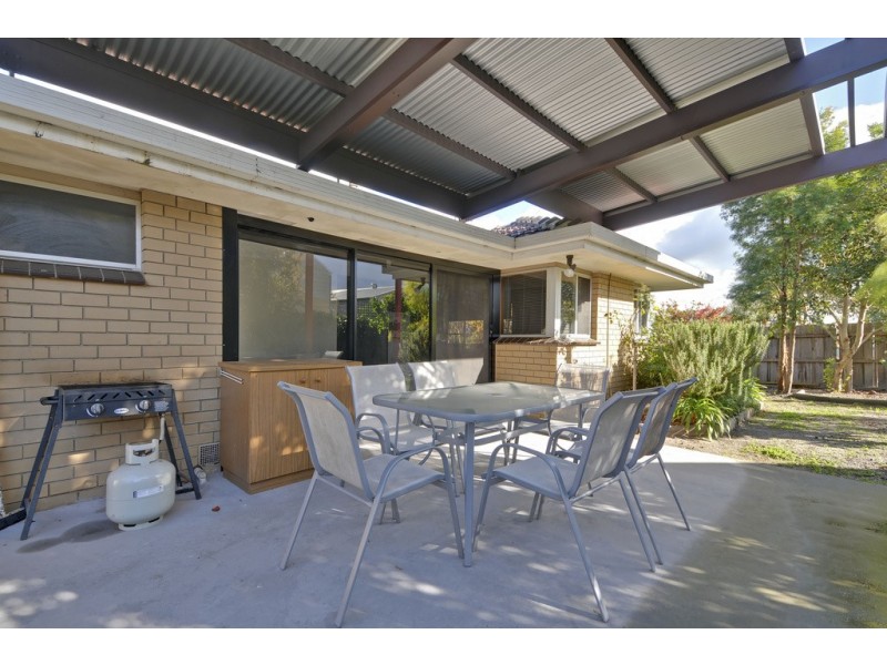14 Smallburn Avenue, Newborough VIC 3825
