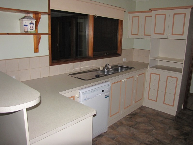 39 Haunted Hills Road, Newborough VIC 3825