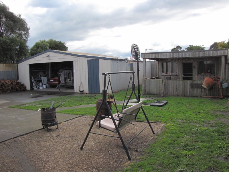 24 Thoresby Street, Newborough VIC 3825