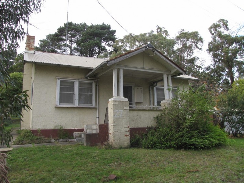 27 Coalville Road, Moe VIC 3825