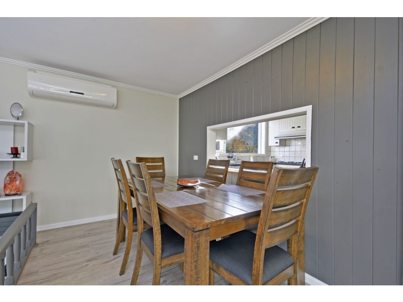 70 Shanahan Parade, Newborough VIC 3825
