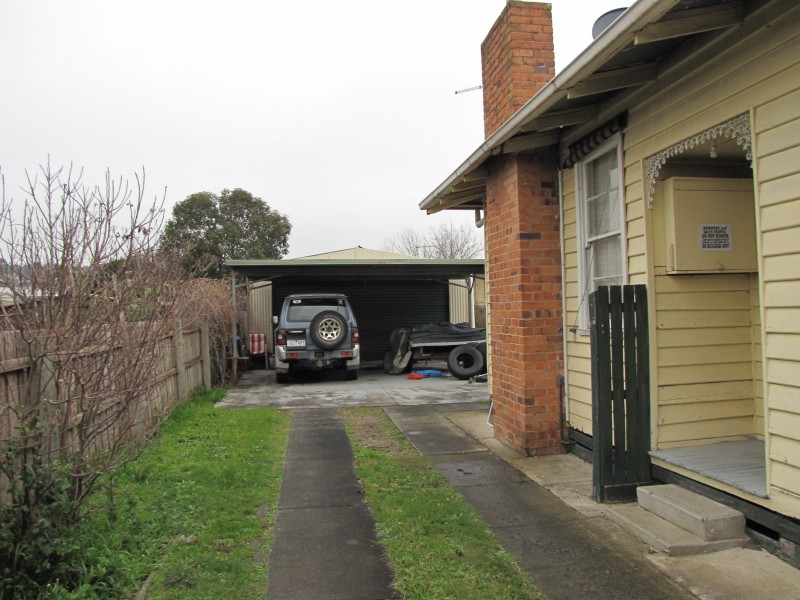 113 Service Road, Moe VIC 3825