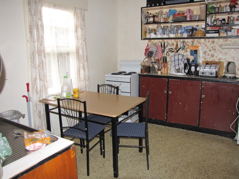 Units 1-3, 54 Moore Street, Moe VIC 3825