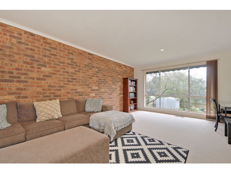 6 Libra Crescent, Moe VIC 3825