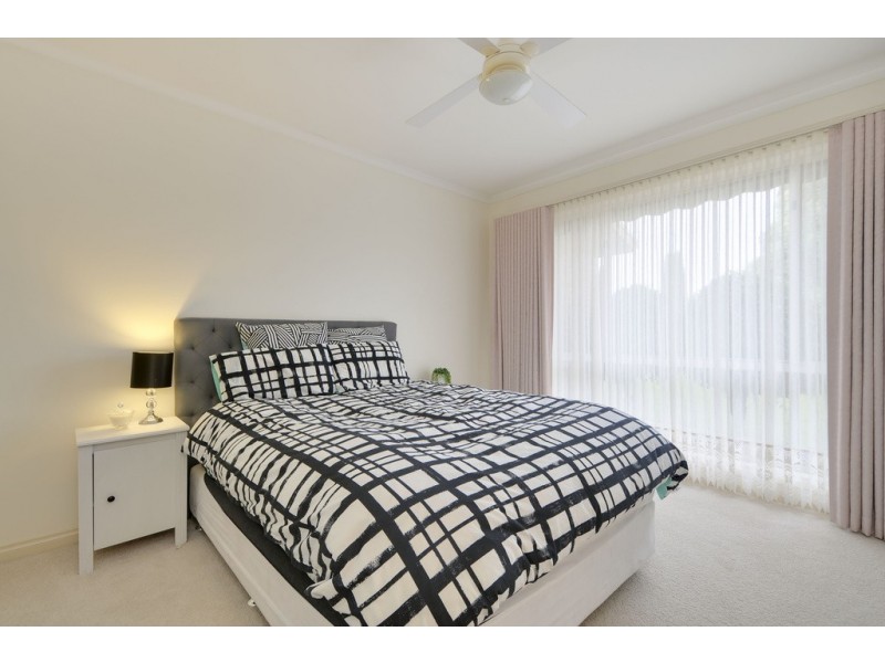 6 Libra Crescent, Moe VIC 3825