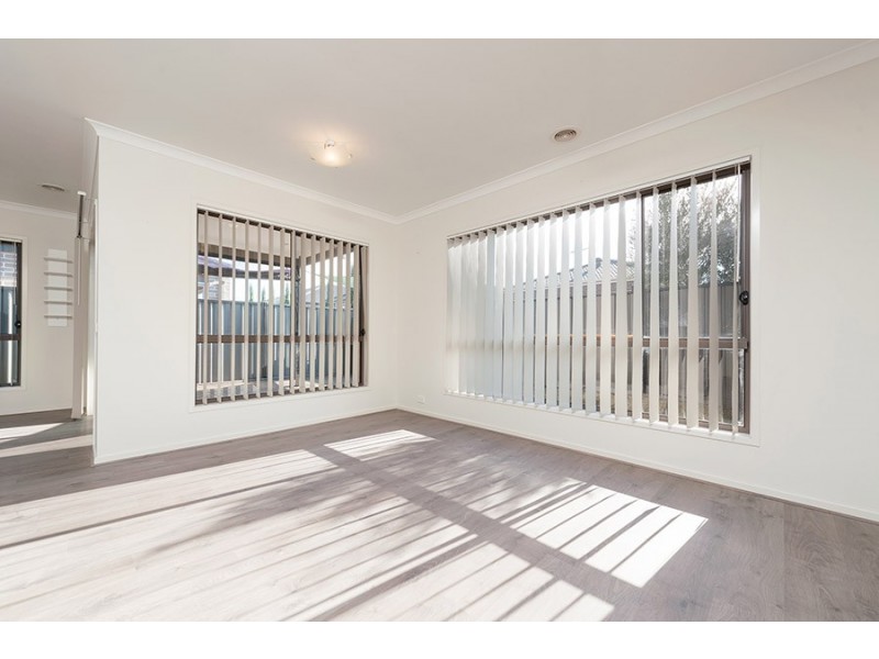10 Taylan Street, Craigieburn VIC 3064