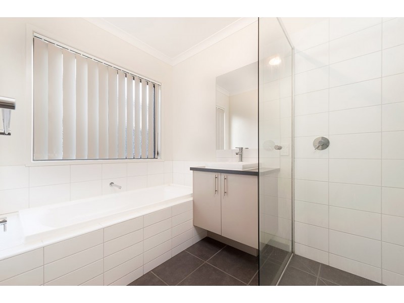 10 Taylan Street, Craigieburn VIC 3064
