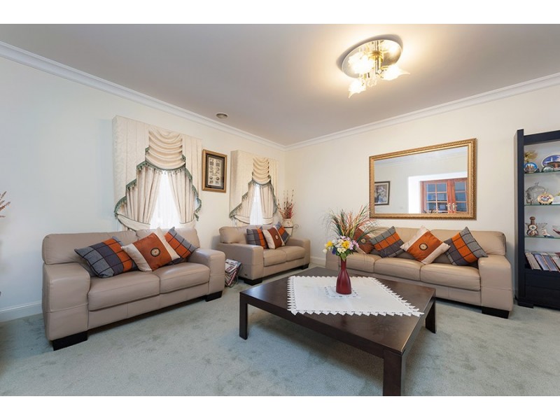 51 Tusmore Rise, Craigieburn VIC 3064