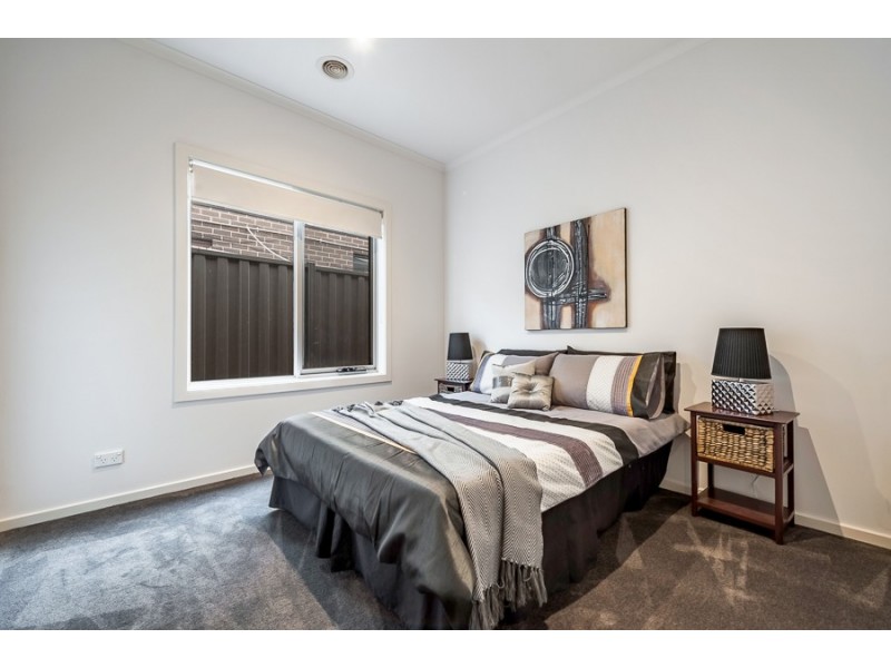 29 Mallacoota Way, Craigieburn VIC 3064