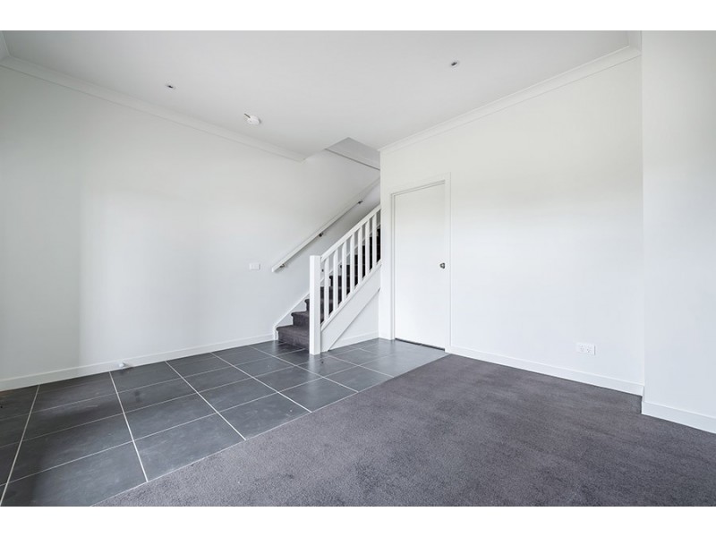 14 / 1 – 15 Beddison Road, Craigieburn VIC 3064