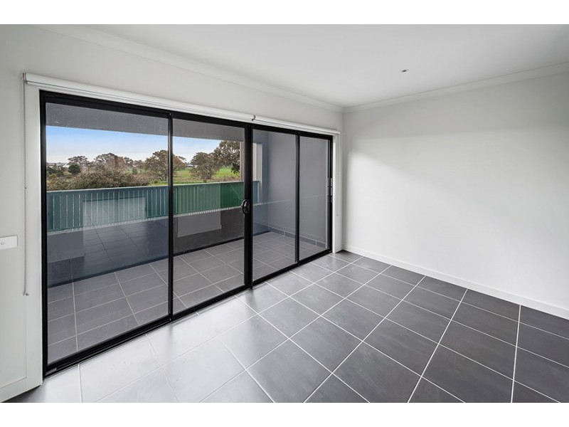 14 / 1 – 15 Beddison Road, Craigieburn VIC 3064