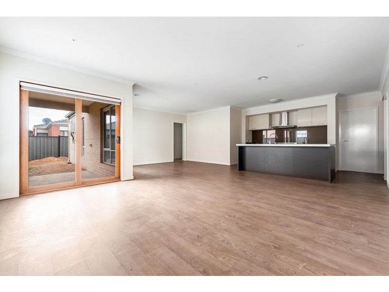 54 Bluebell Drive, Craigieburn VIC 3064