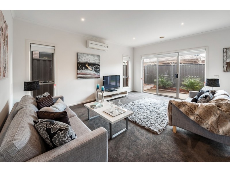 29 Mallacoota Way, Craigieburn VIC 3064