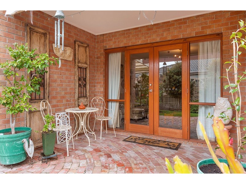 16 Black Range Avenue, Craigieburn VIC 3064