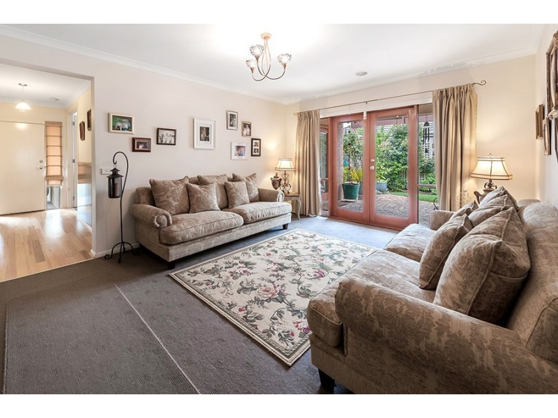 16 Black Range Avenue, Craigieburn VIC 3064