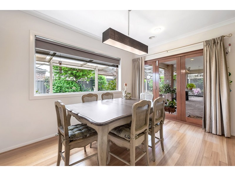 16 Black Range Avenue, Craigieburn VIC 3064