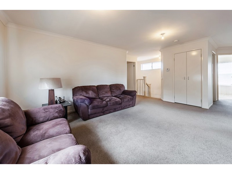 6 Raheen Place, Craigieburn VIC 3064