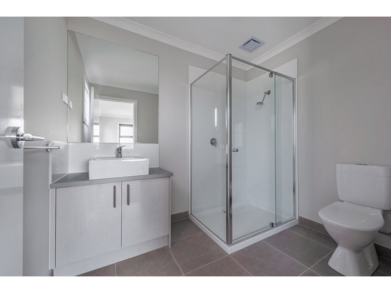 Unit 23/2-24 Hyde Park Avenue, Craigieburn VIC 3064