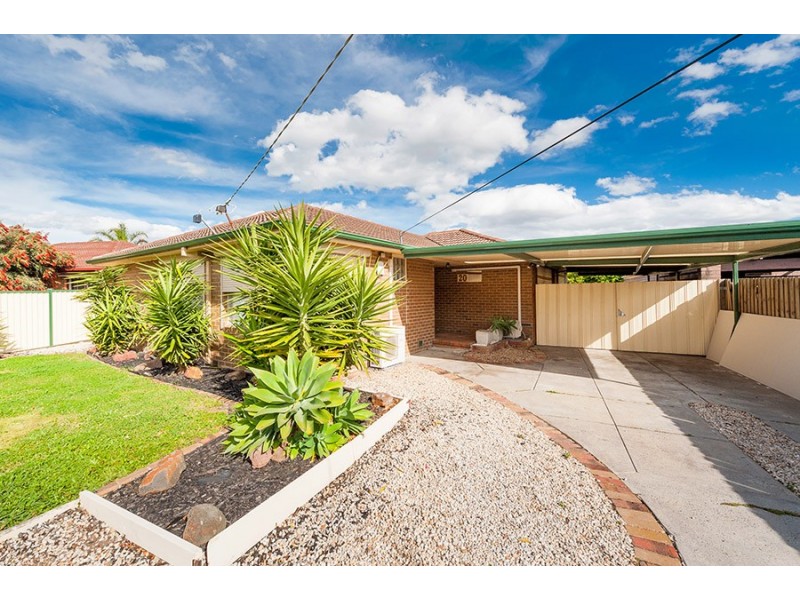 20 Parnell Cres, Gladstone Park VIC 3043