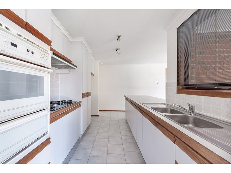 6 Silk Court, Epping VIC 3076