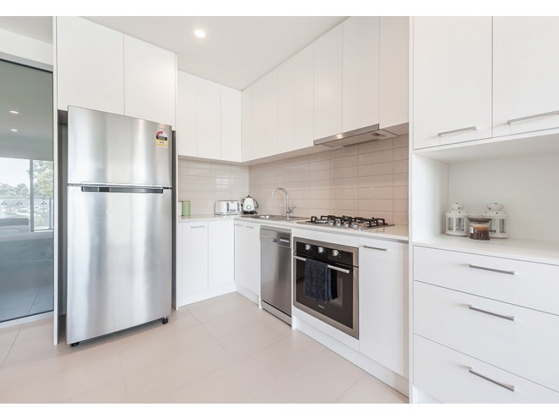 115 / 64-66 Sahi Crescent, Roxburgh Park VIC 3064