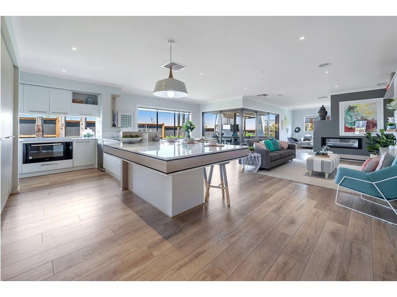 34 Destination Drive, Greenvale VIC 3059