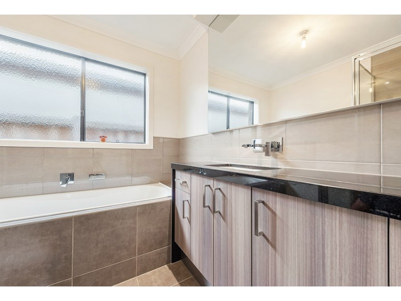 61 Palladium Circle, Beveridge VIC 3753