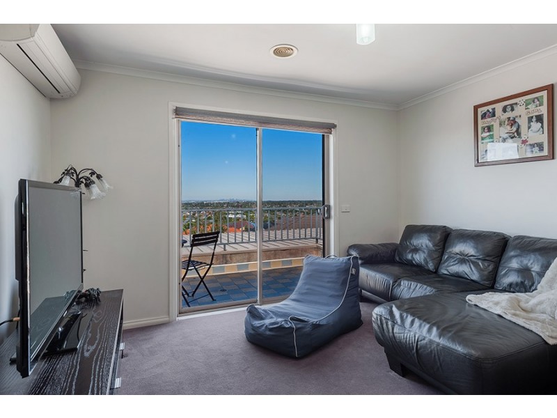35 Excelsior Heights, Craigieburn VIC 3064