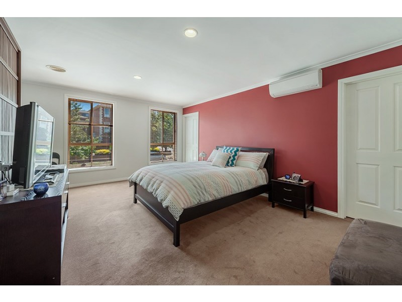 35 Excelsior Heights, Craigieburn VIC 3064