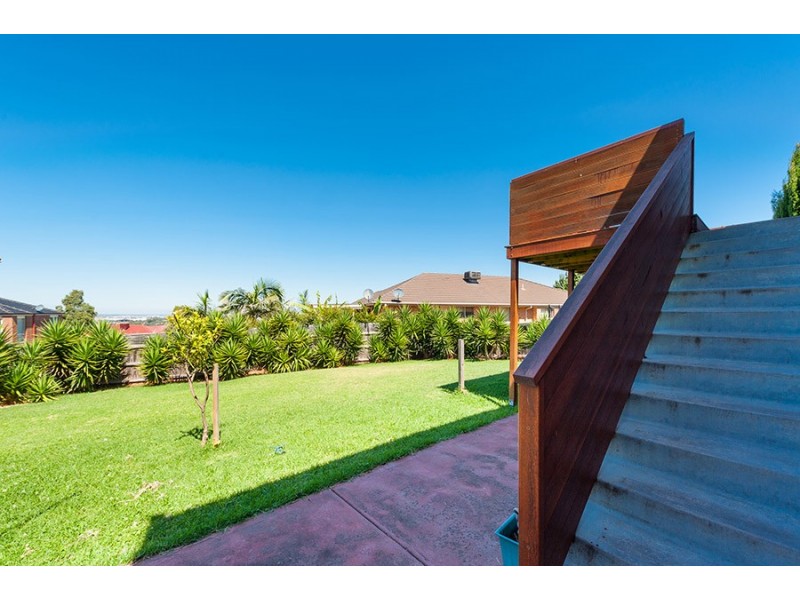 35 Excelsior Heights, Craigieburn VIC 3064