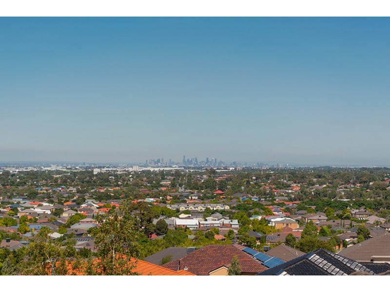 35 Excelsior Heights, Craigieburn VIC 3064