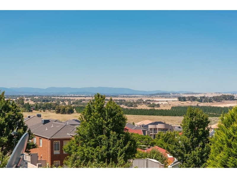 35 Excelsior Heights, Craigieburn VIC 3064