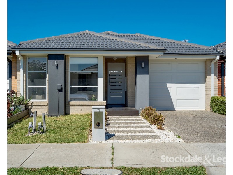 13 Muskwood Drive, Mickleham VIC 3064