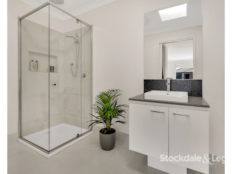 13 Muskwood Drive, Mickleham VIC 3064