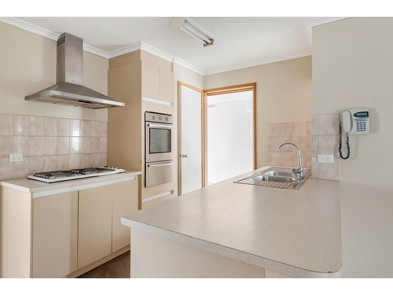 9 Pines Way, Craigieburn VIC 3064