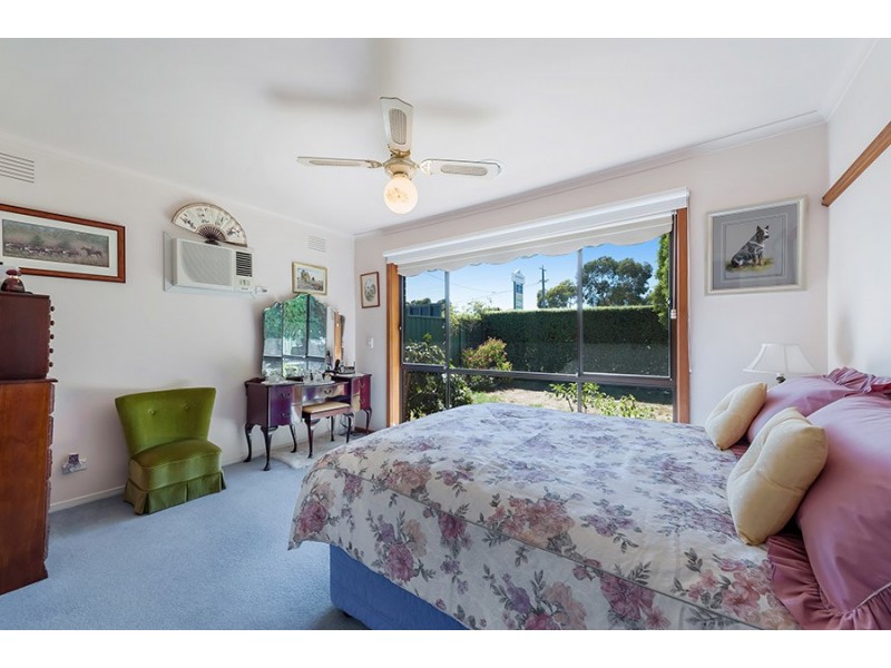 31 Craigieburn Road, Craigieburn VIC 3064