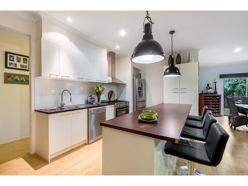 11 Black Range Avenue, Craigieburn VIC 3064