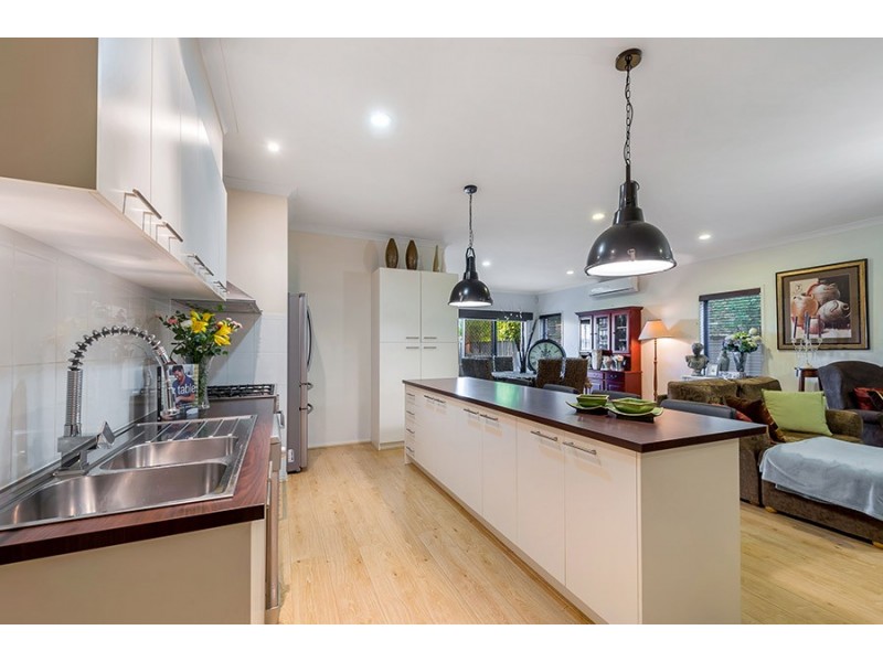 11 Black Range Avenue, Craigieburn VIC 3064