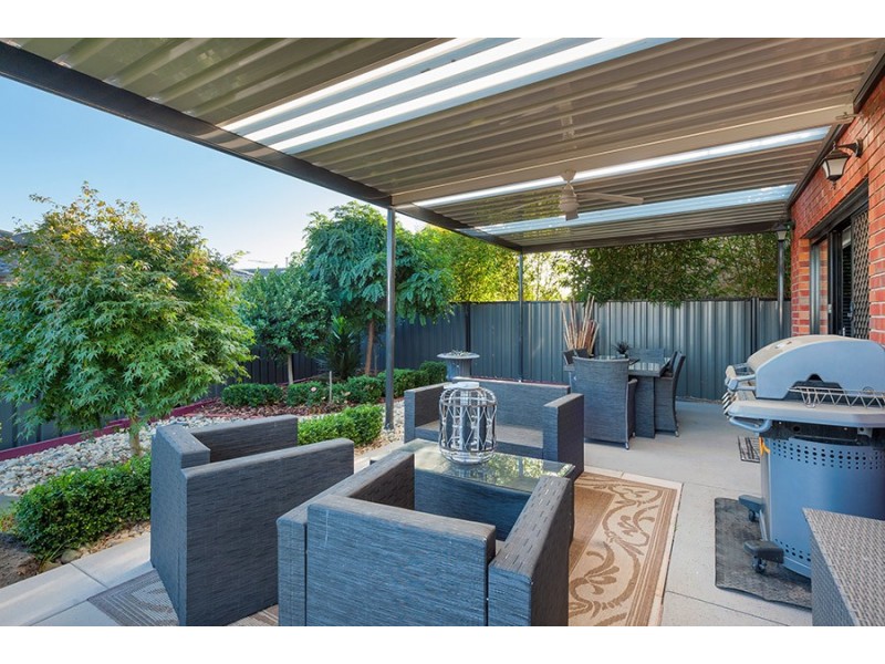 11 Black Range Avenue, Craigieburn VIC 3064
