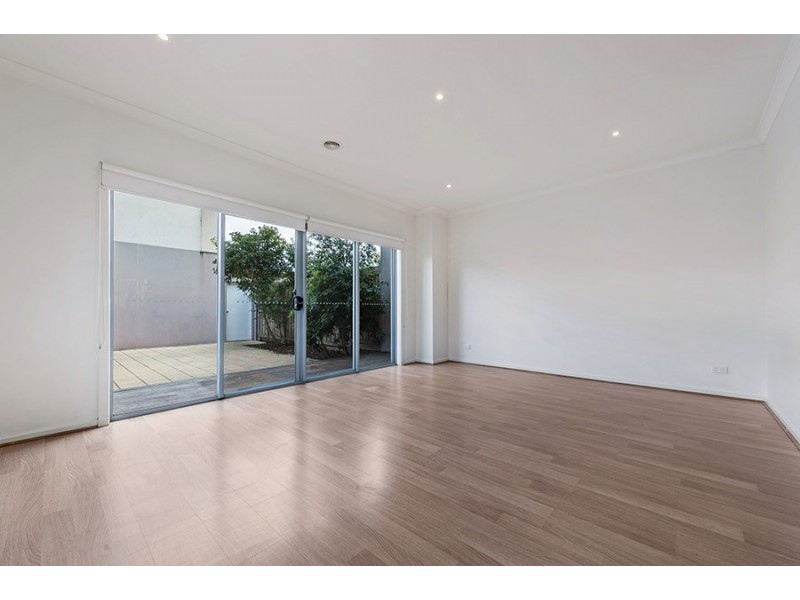 7/8 Moresby Court, Craigieburn VIC 3064