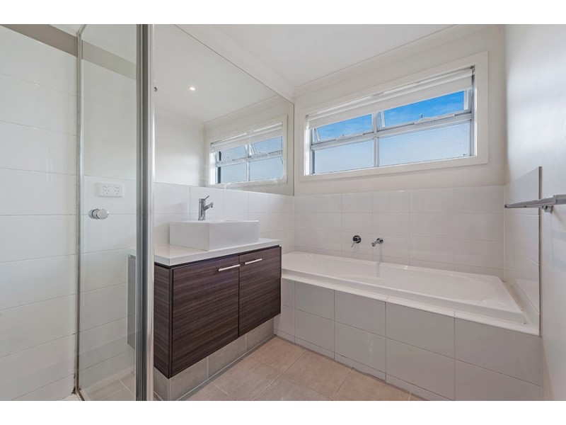7/8 Moresby Court, Craigieburn VIC 3064