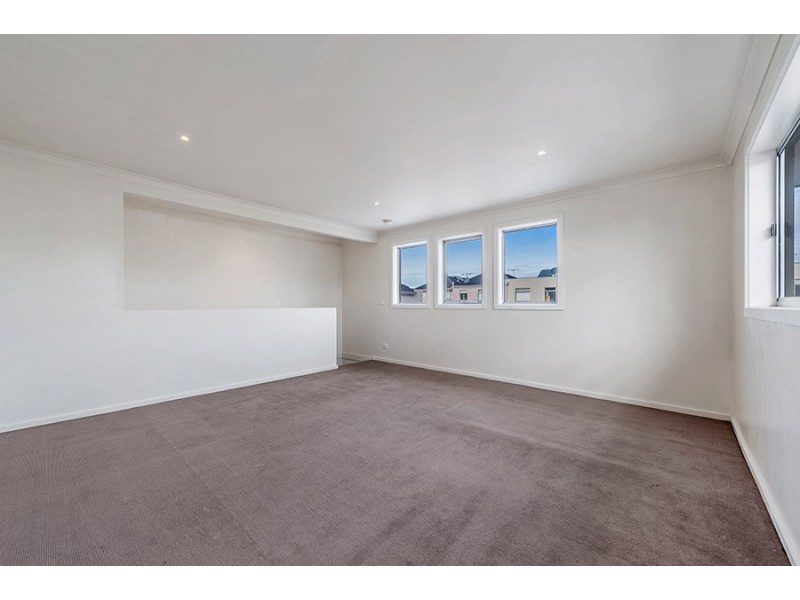 7/8 Moresby Court, Craigieburn VIC 3064