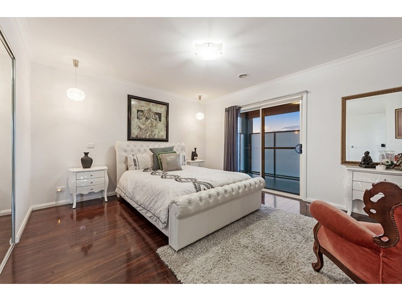 1 Cropton Rise, Craigieburn VIC 3064