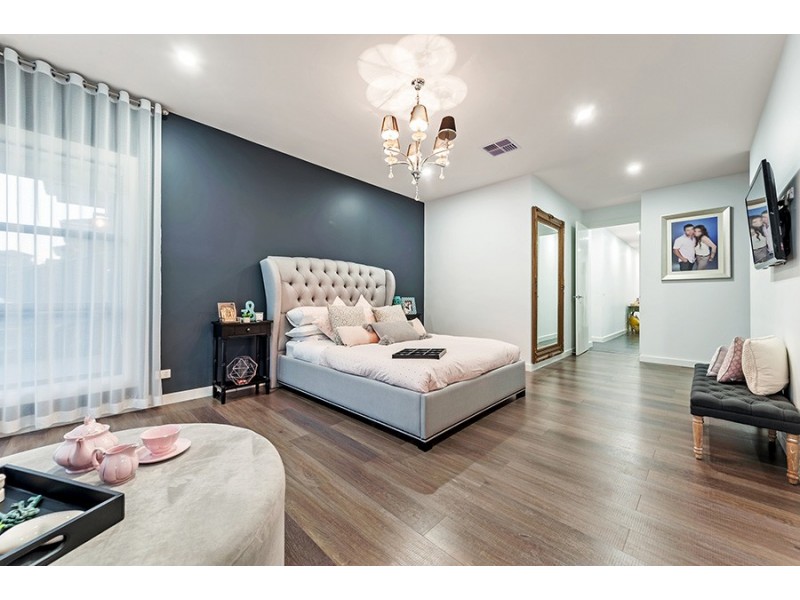 14 Milswyn Street, Craigieburn VIC 3064