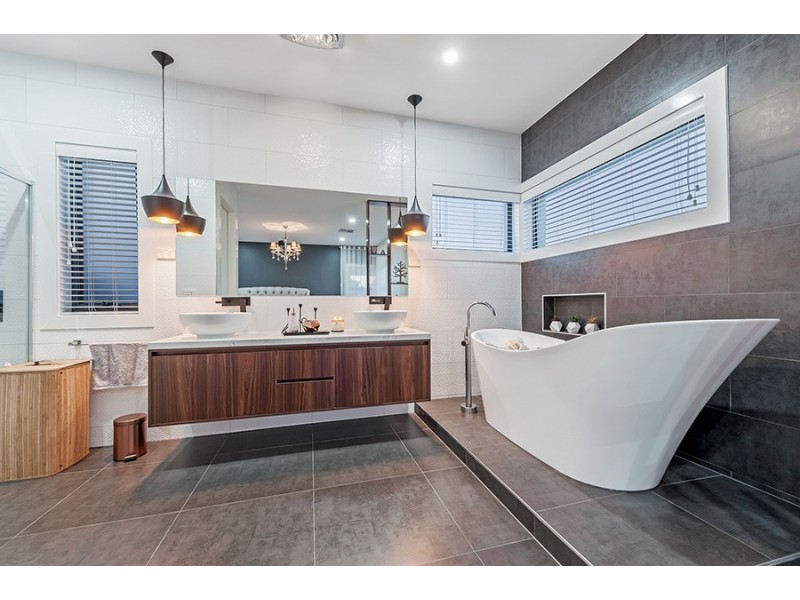 14 Milswyn Street, Craigieburn VIC 3064