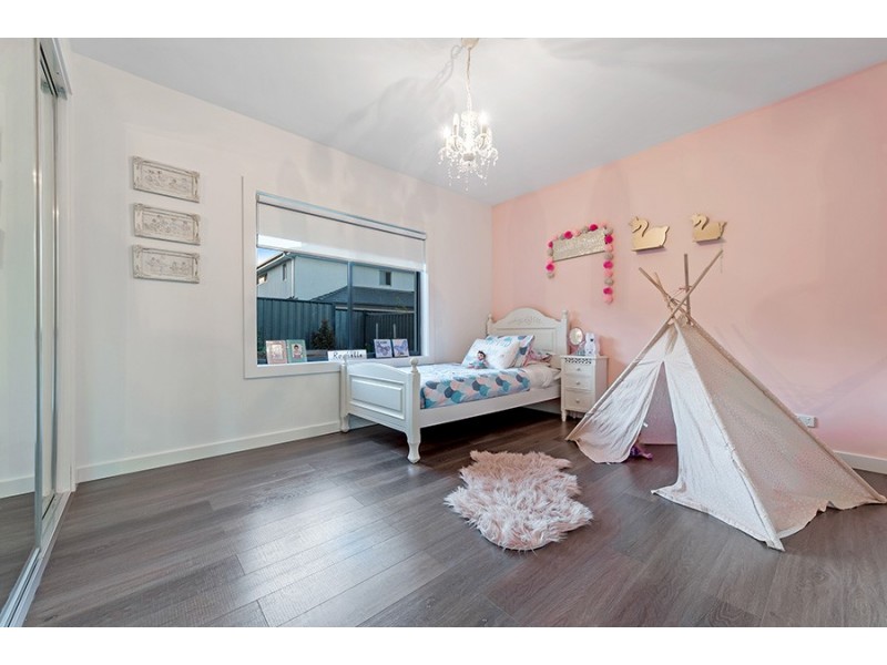 14 Milswyn Street, Craigieburn VIC 3064