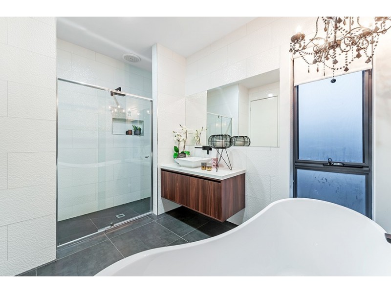 14 Milswyn Street, Craigieburn VIC 3064